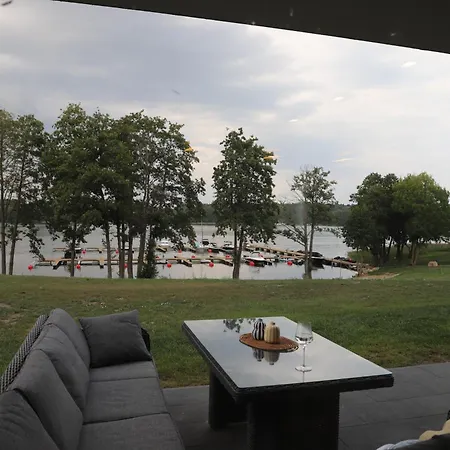 Lakeview Prestige *